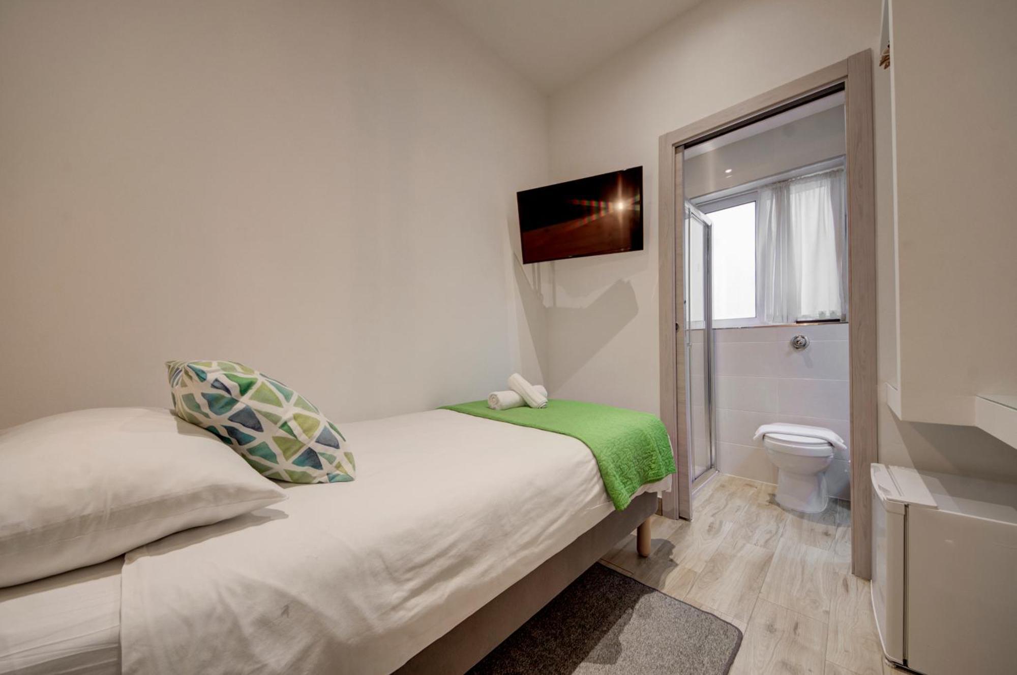 Caro Boutique Guest House San Gwann Экстерьер фото