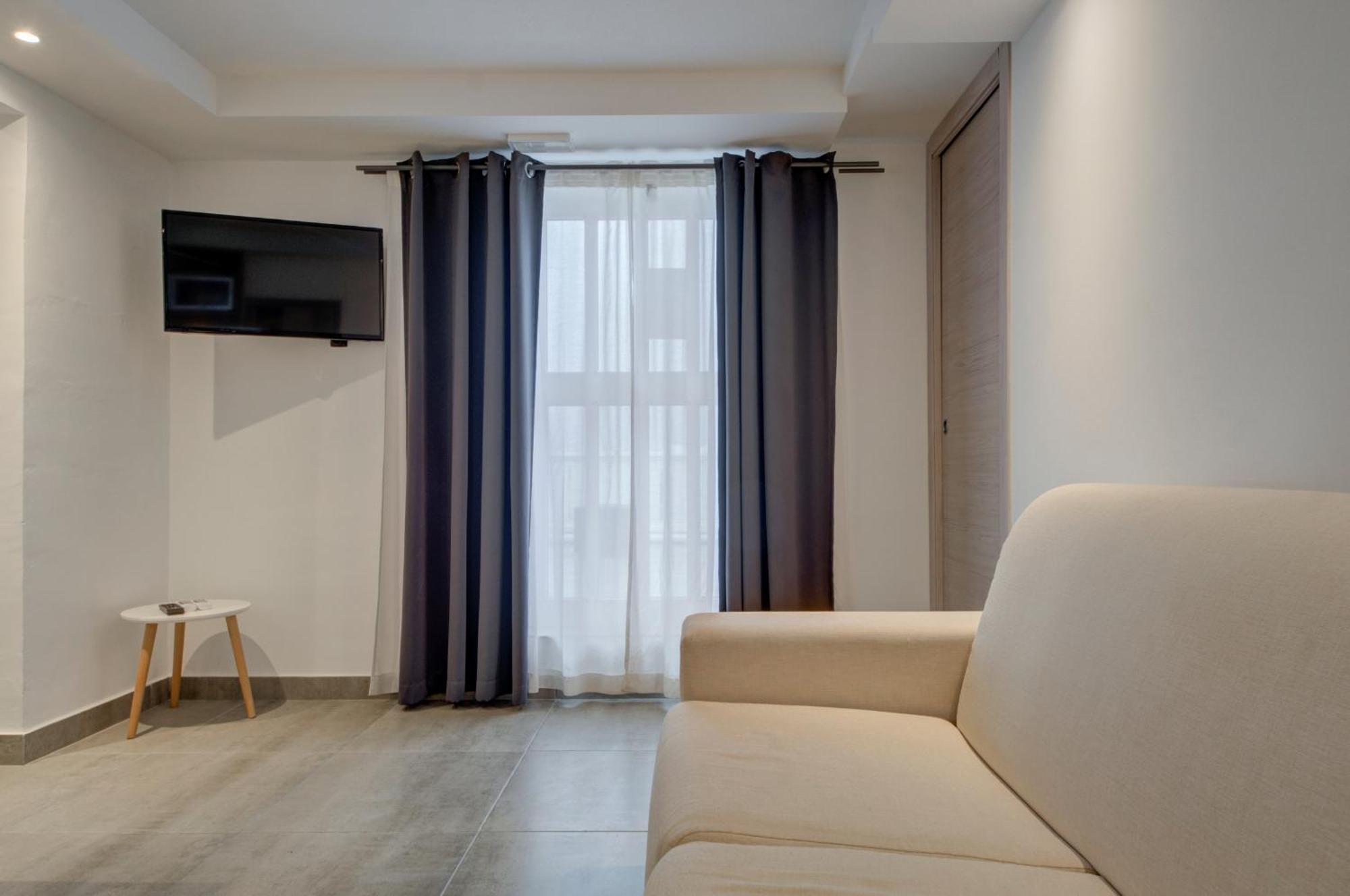 Caro Boutique Guest House San Gwann Экстерьер фото