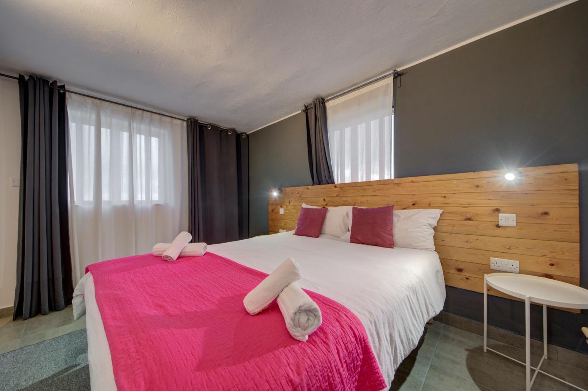 Caro Boutique Guest House San Gwann Экстерьер фото