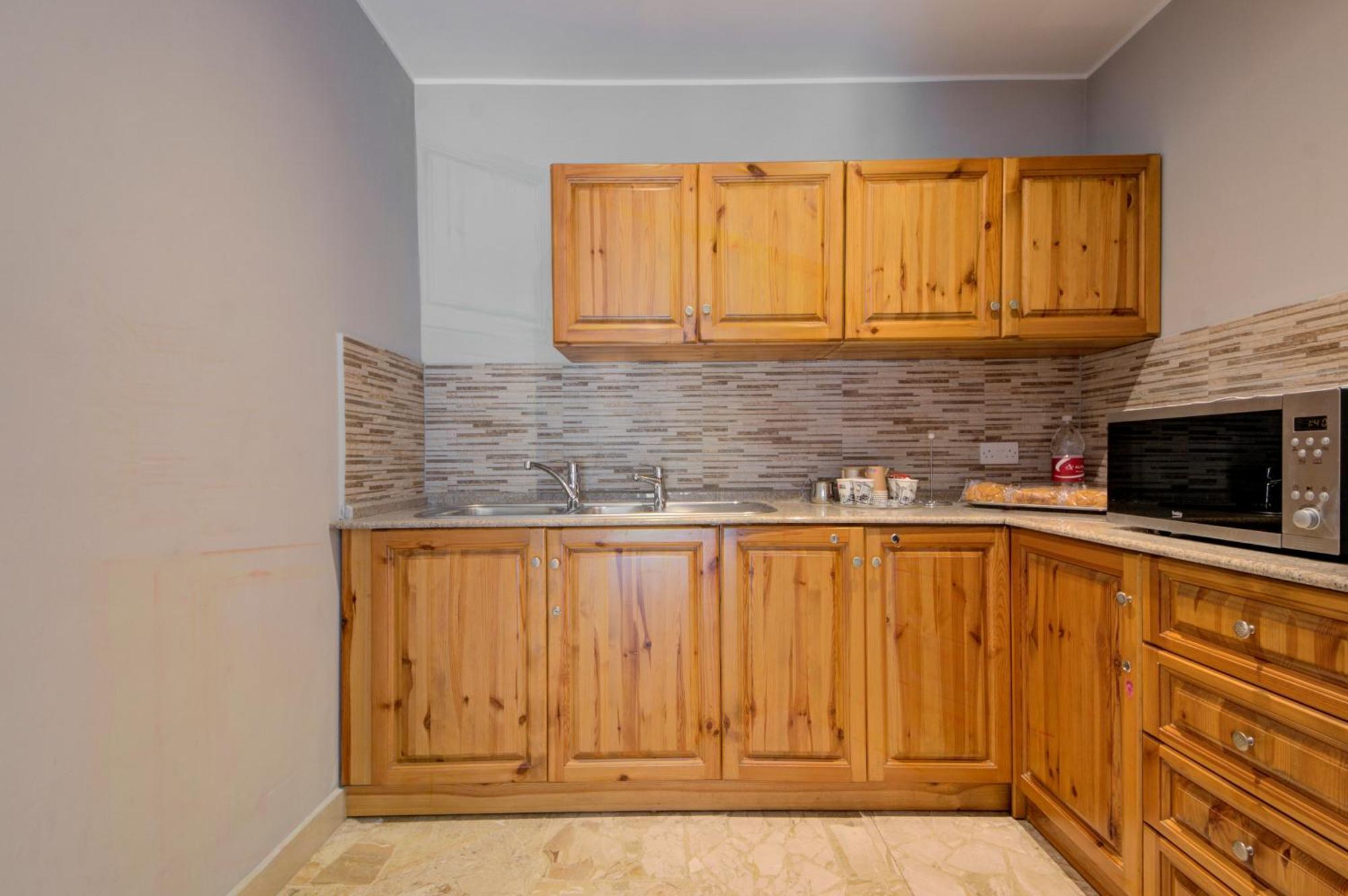 Caro Boutique Guest House San Gwann Экстерьер фото